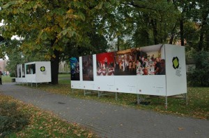 Plenerowa wystawa współczesnej fotografii