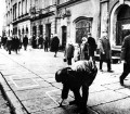 Jarosław Kozłowski, Ekspedycja, 1969–1970, akcja w przestrzeni miejskiej, Poznań, fot. dzięki uprzejmości artysty