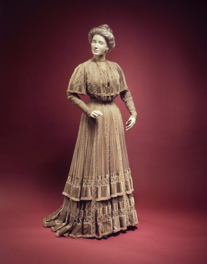 Платья середины 20 века